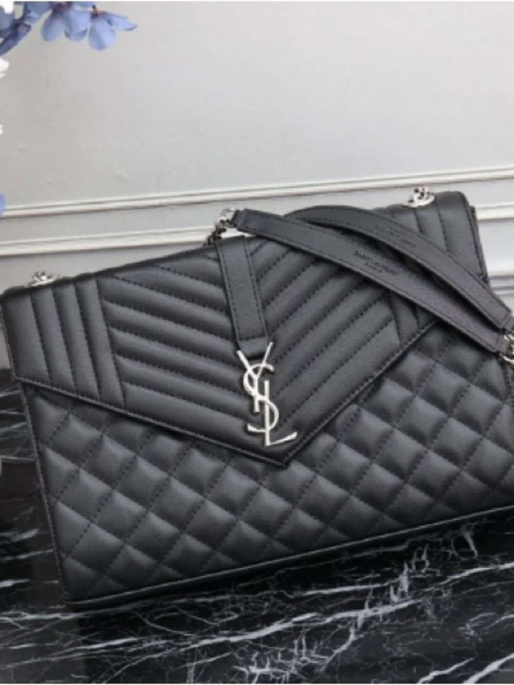 Vintage Lady YsL Envelope Chain Bag